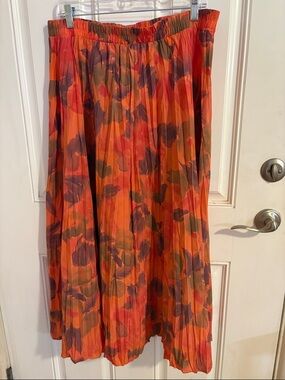 Vintage Women's Orange Floral Pleated Maxi Skirt